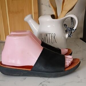 FitFlop Black Slide Sandals with Brown Footbed